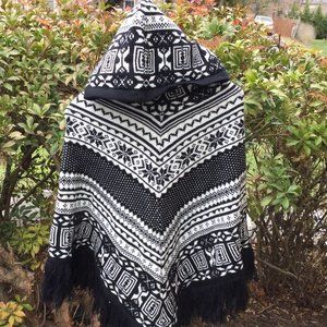 Candie's Hoodie Pretty Art Design Poncho Sweater